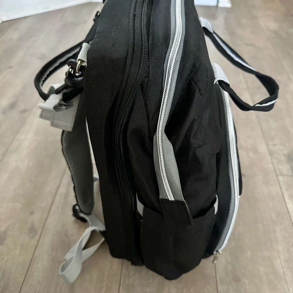 New Lexi Roman Women’s Diaper Backpack Bag / Backpack / Bassinet all in one